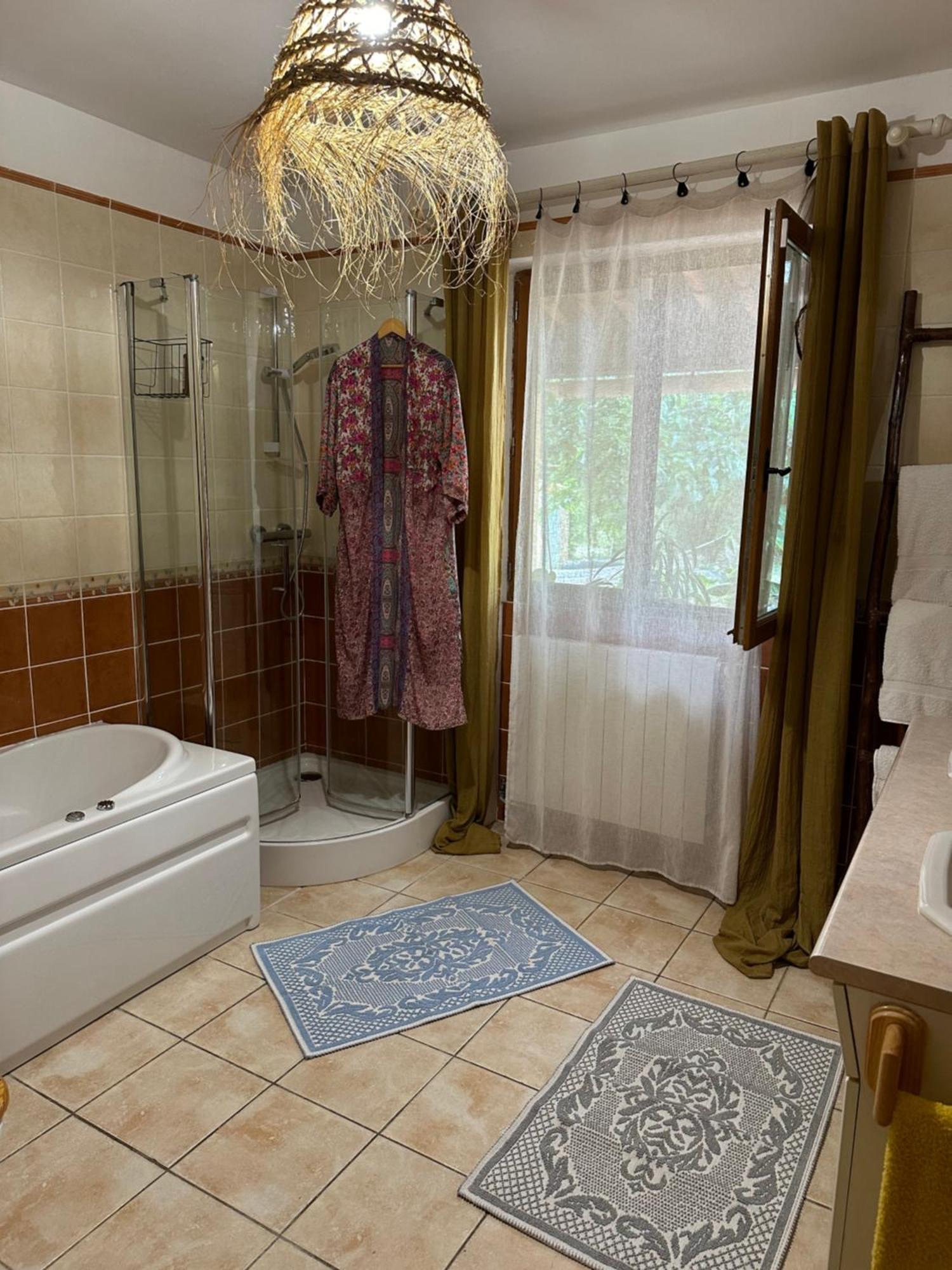 La Maison De Blu Lorgues Zewnętrze zdjęcie